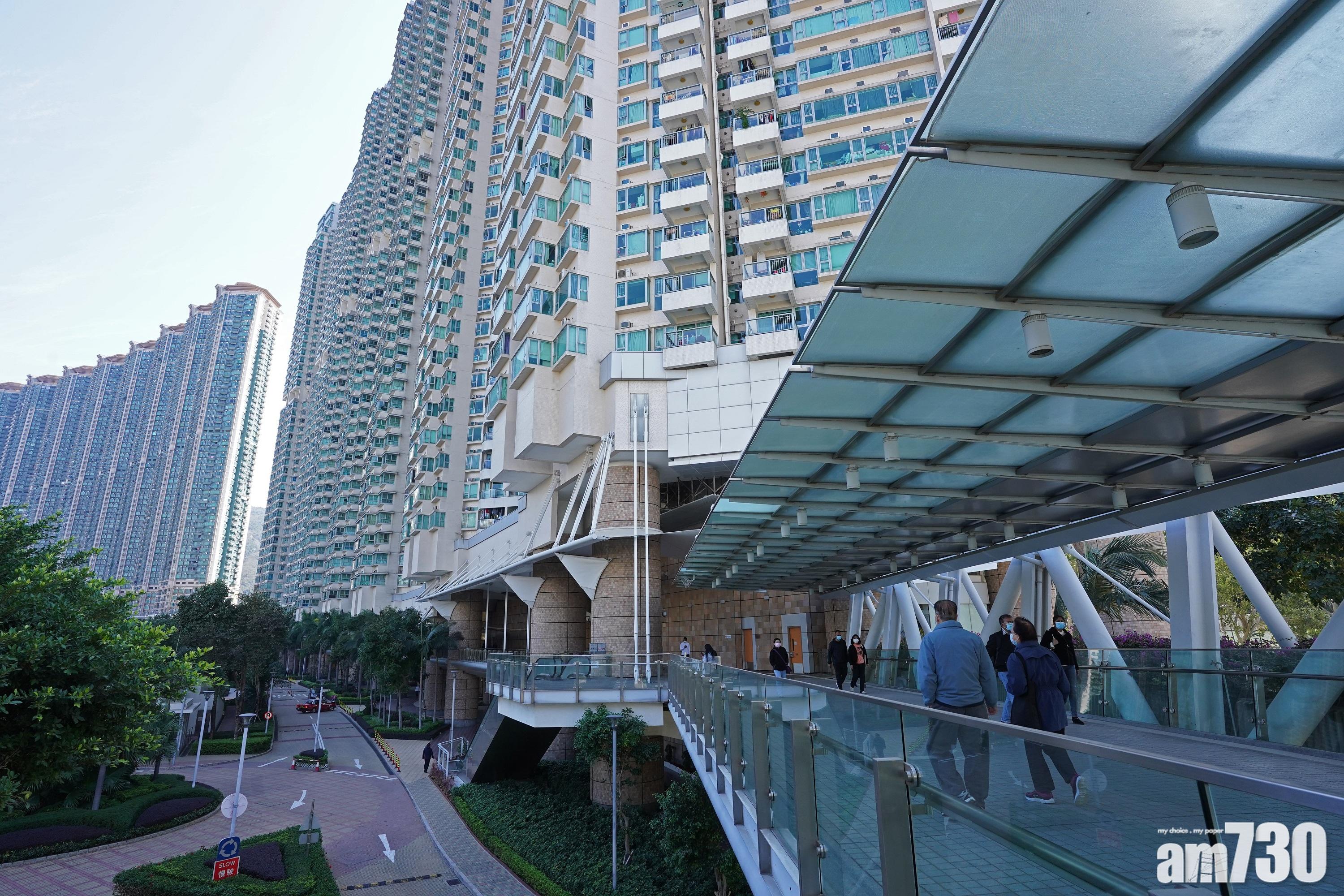 16歲少年居住東涌藍天海岸二座。(資料圖片)