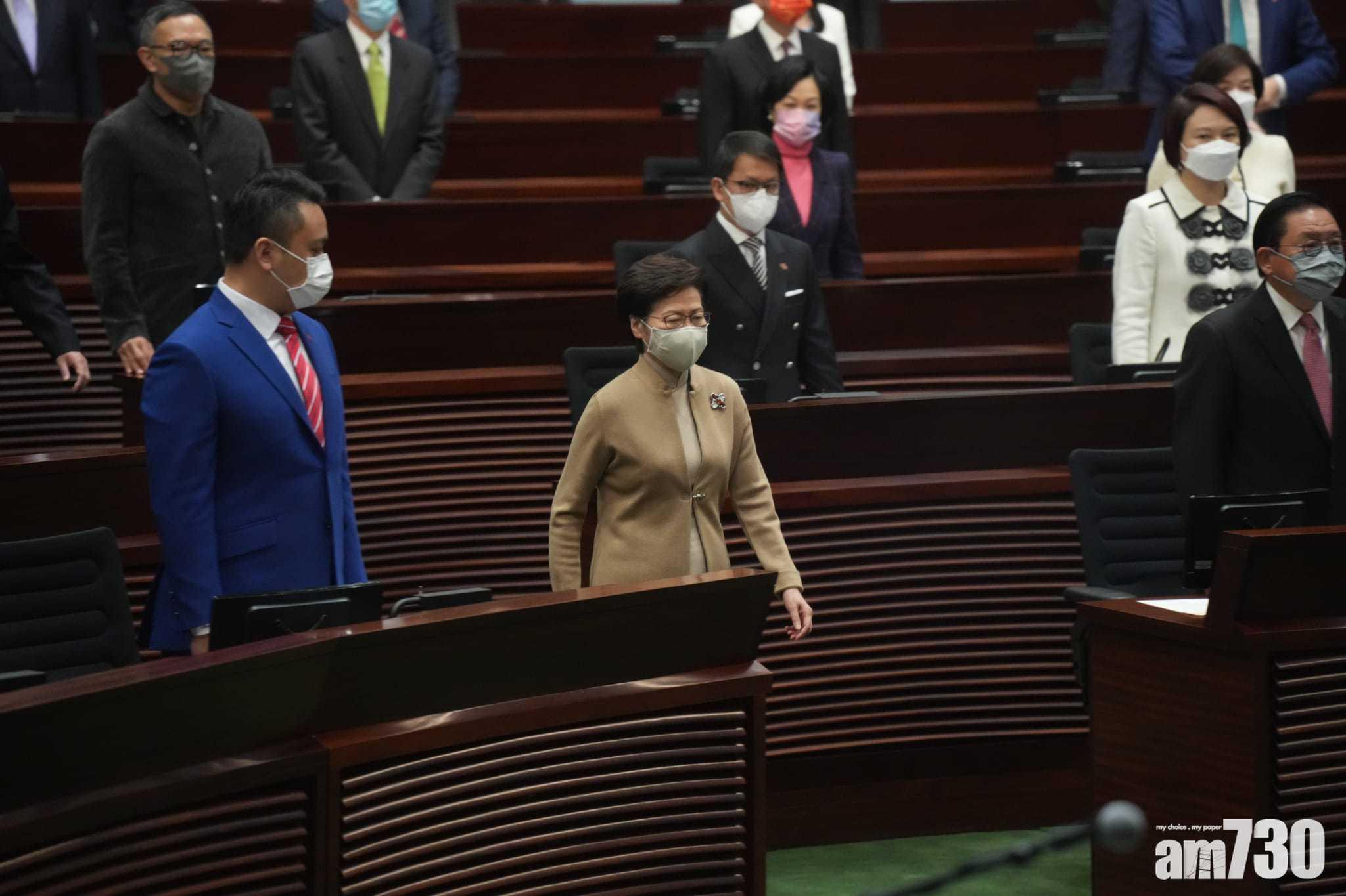 特首林鄭月娥親自監誓。(陳奕釗攝)