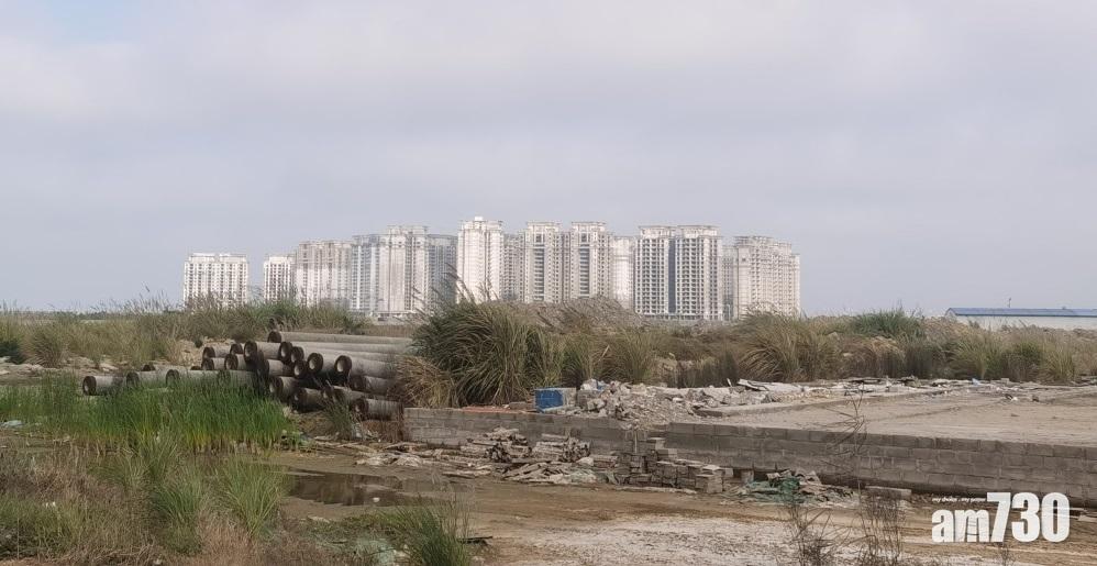 恒大海花島39幢違規住宅暫未拆除。(互聯網)