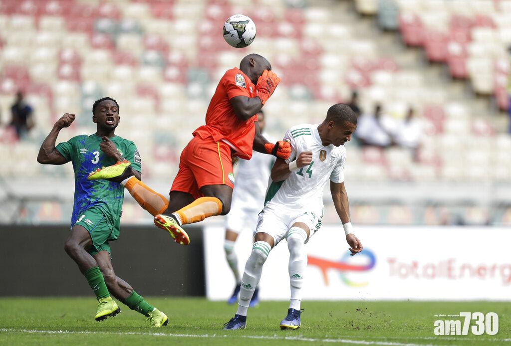 卡馬拉今場4次出迎瓦解對手攻門。(美聯社)