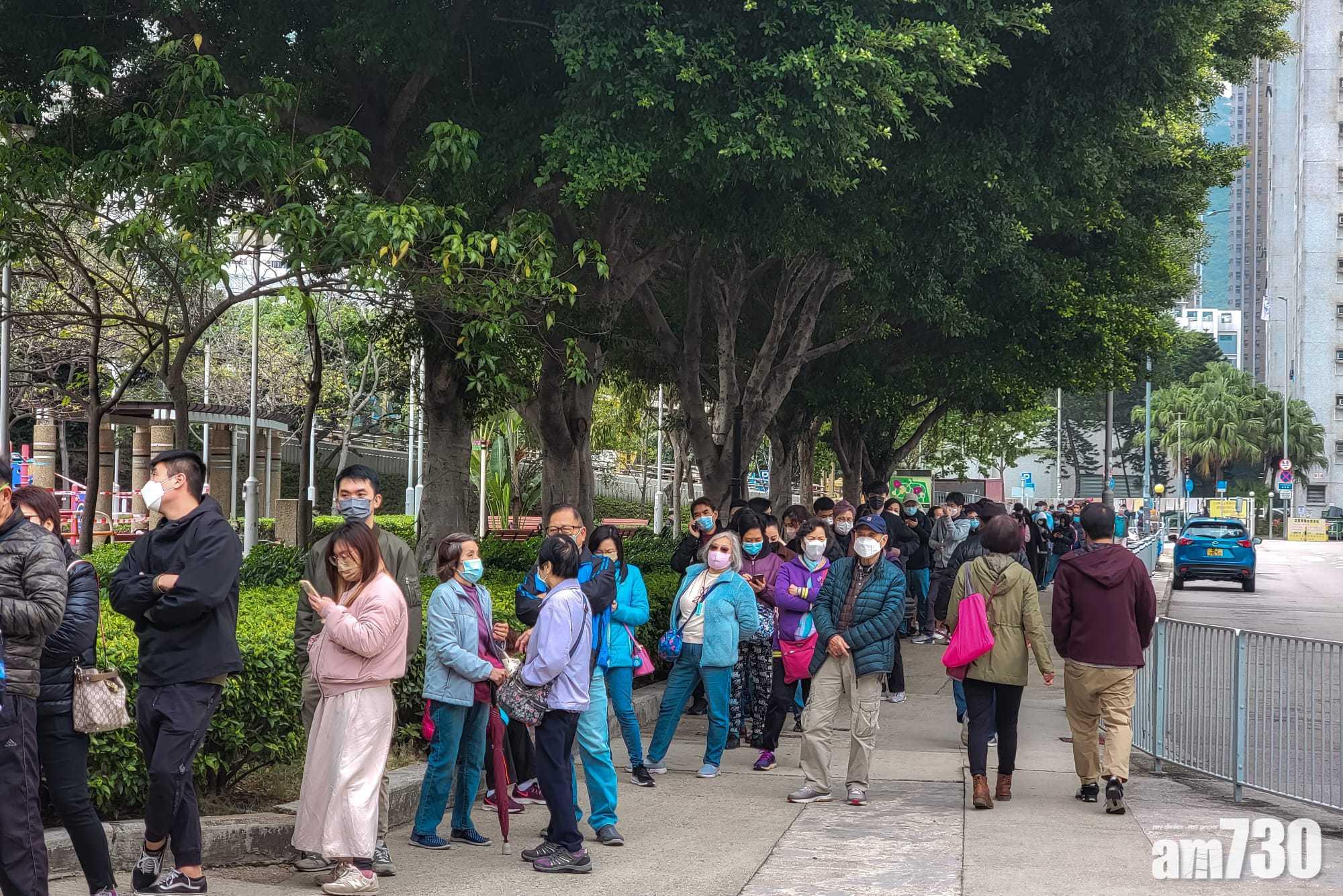 屯門友愛體育館檢測中心。(莊振邦攝)