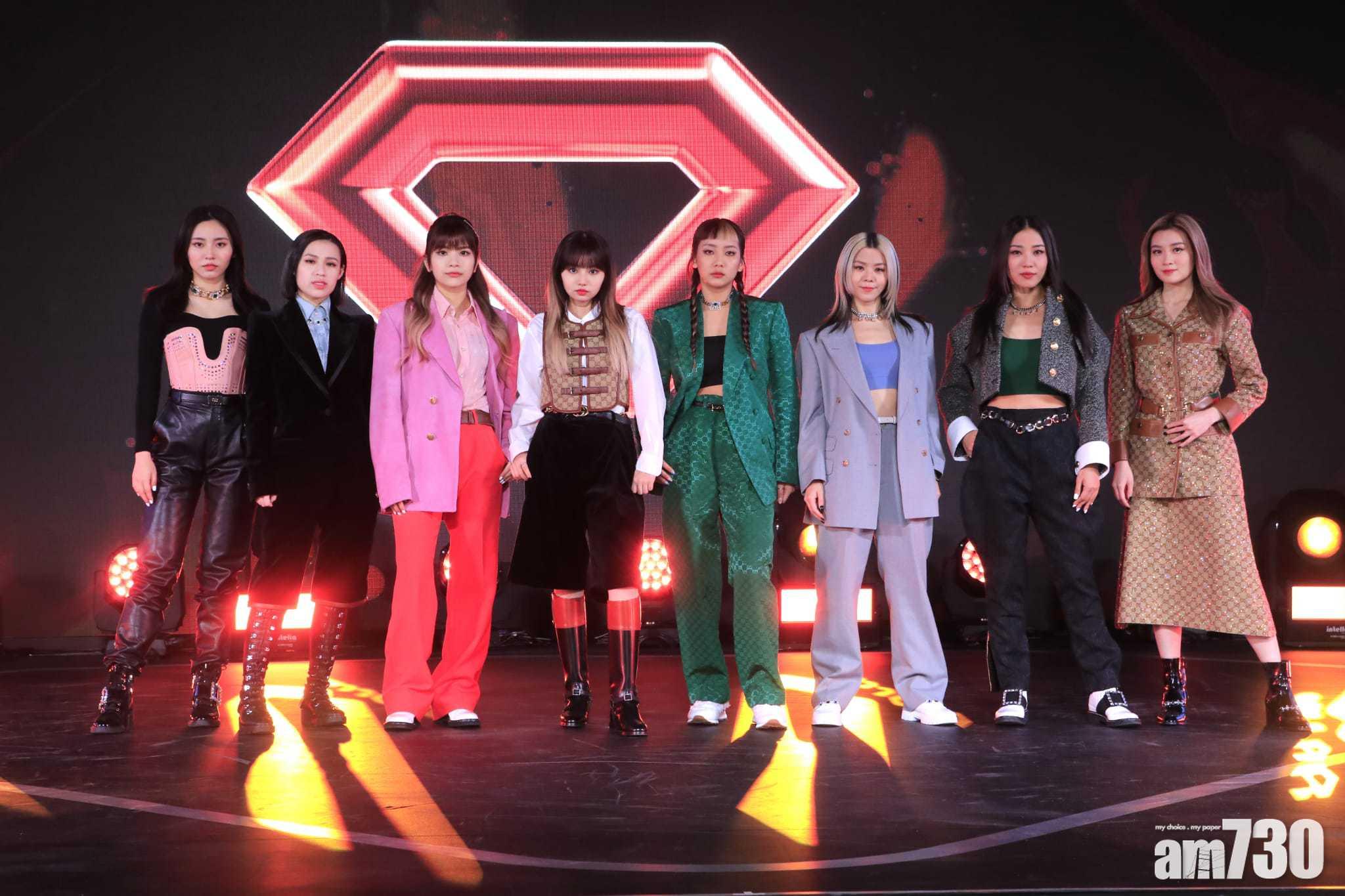 八人女團Collar正式登場。(林俊源攝)