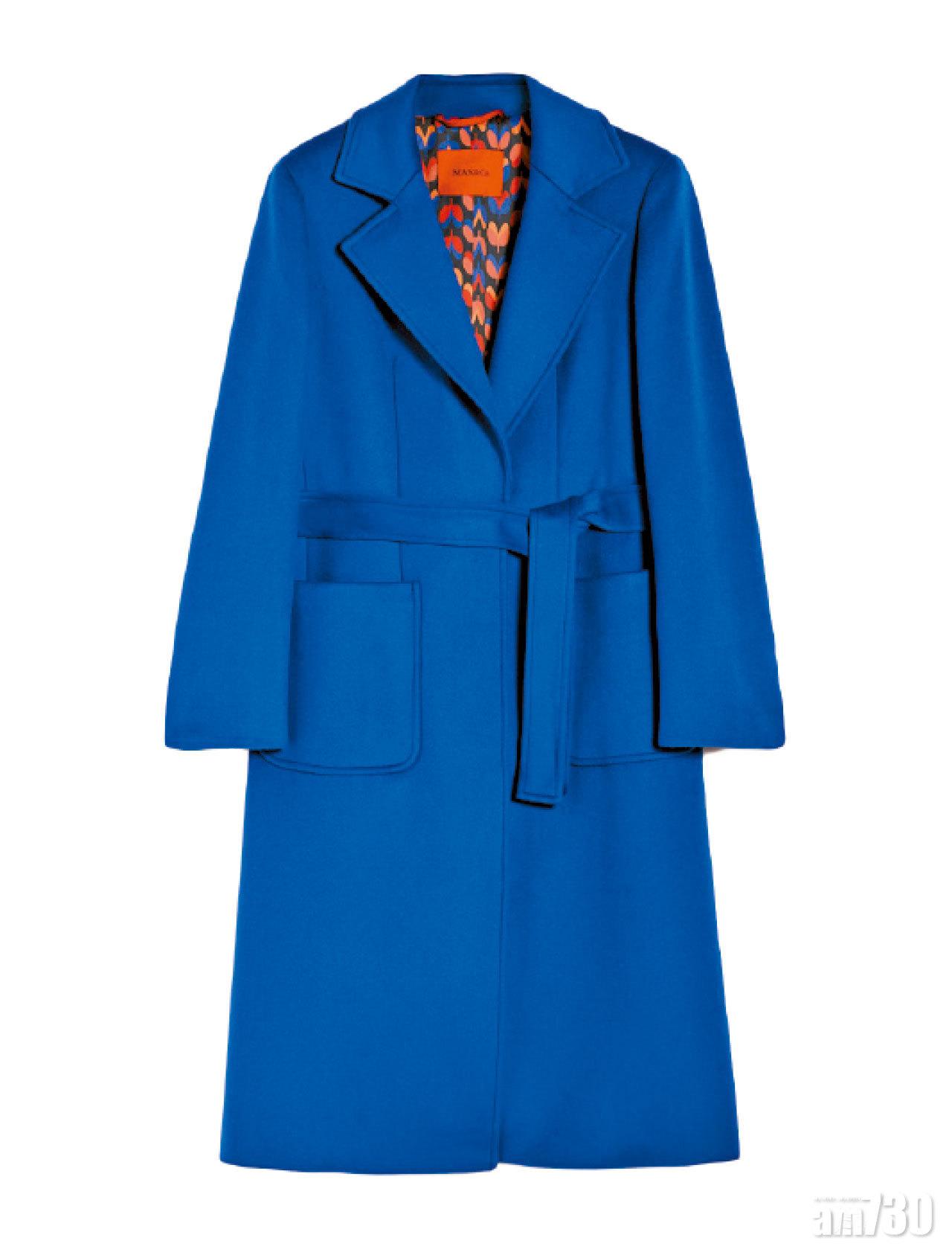 藍色呢絨束腰long coat $5,380(C)