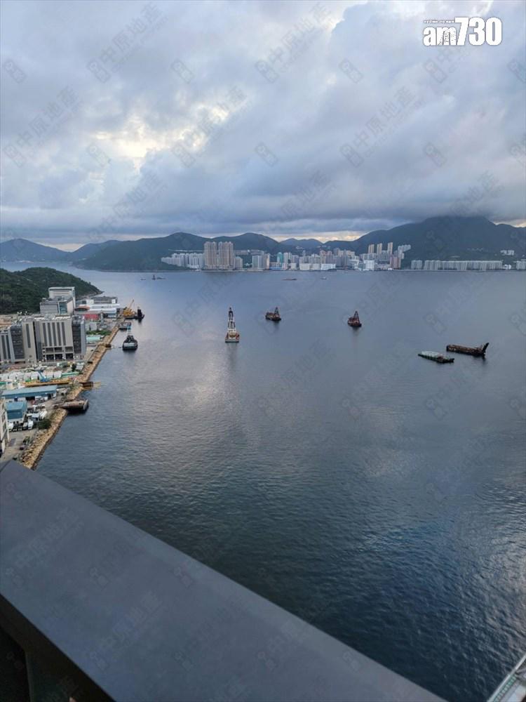 二手蝕讓|等唔切將藍隧道通車!日出康城海景三房劈價沽 4年帳蝕近400萬