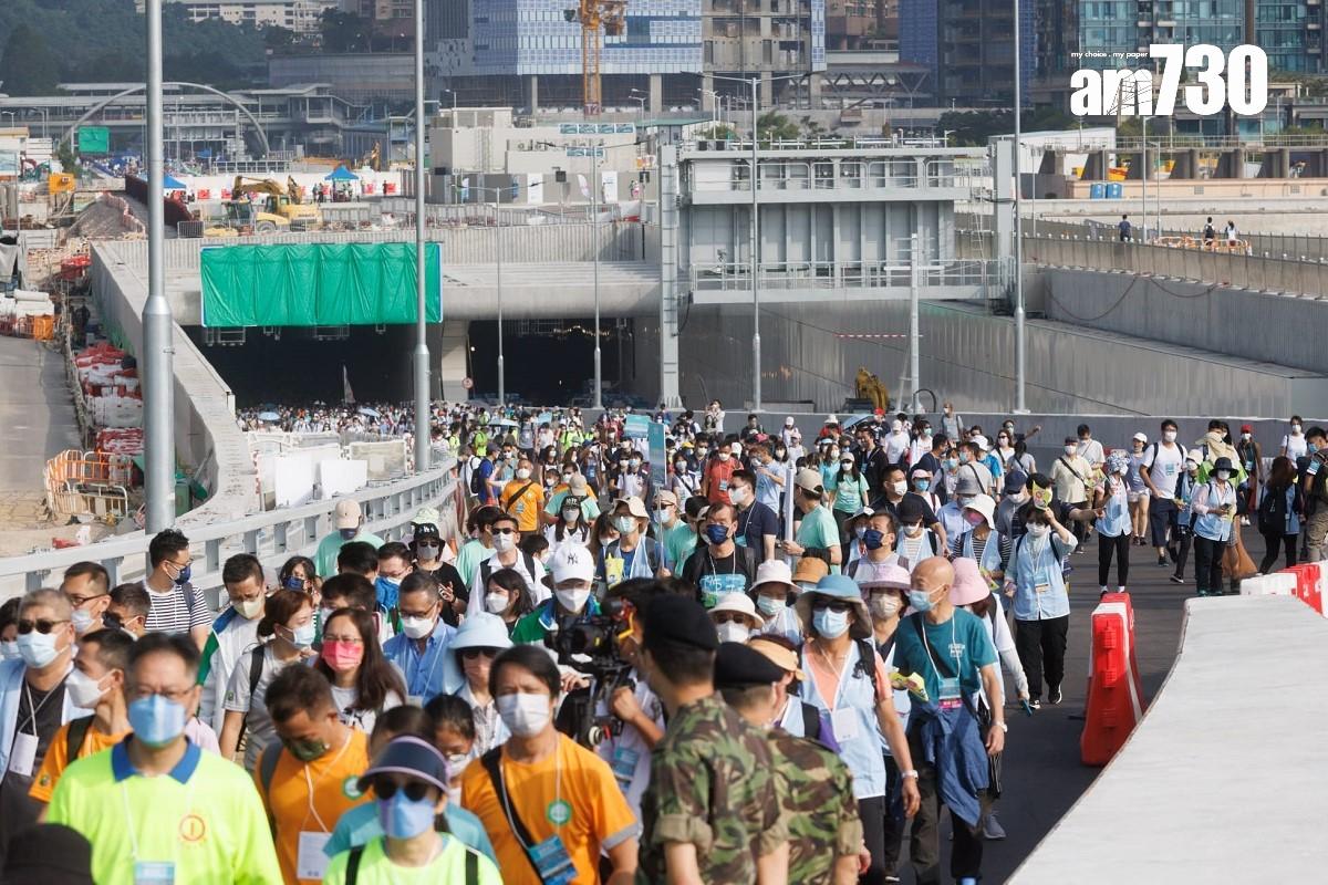 公益金新界區百萬行今日在將軍澳跨灣連接路舉行。(蘇文傑攝)