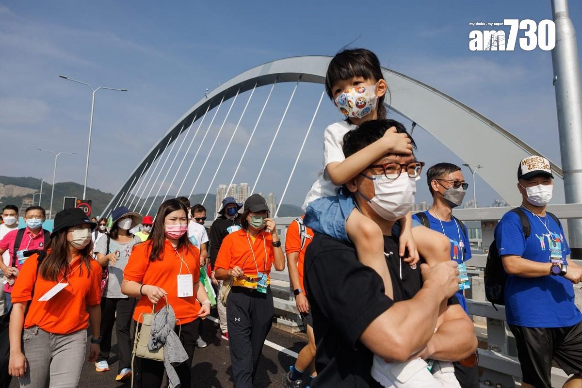 公益金新界區百萬行今日在將軍澳跨灣連接路舉行。(蘇文傑攝)