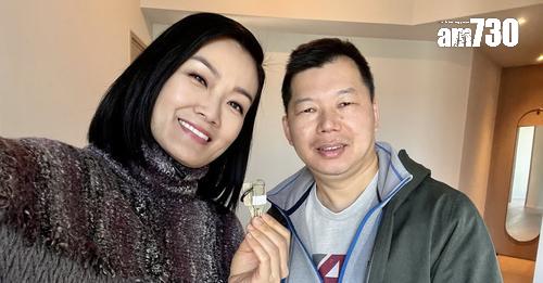 前主播方健儀聖誕拍片收樓「拆禮物」 買大圍站新居是「緣份的故事」