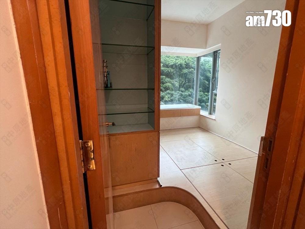 淡友三個月內連沽2伙維景灣畔!兩房大減百萬 代理:一房價易手