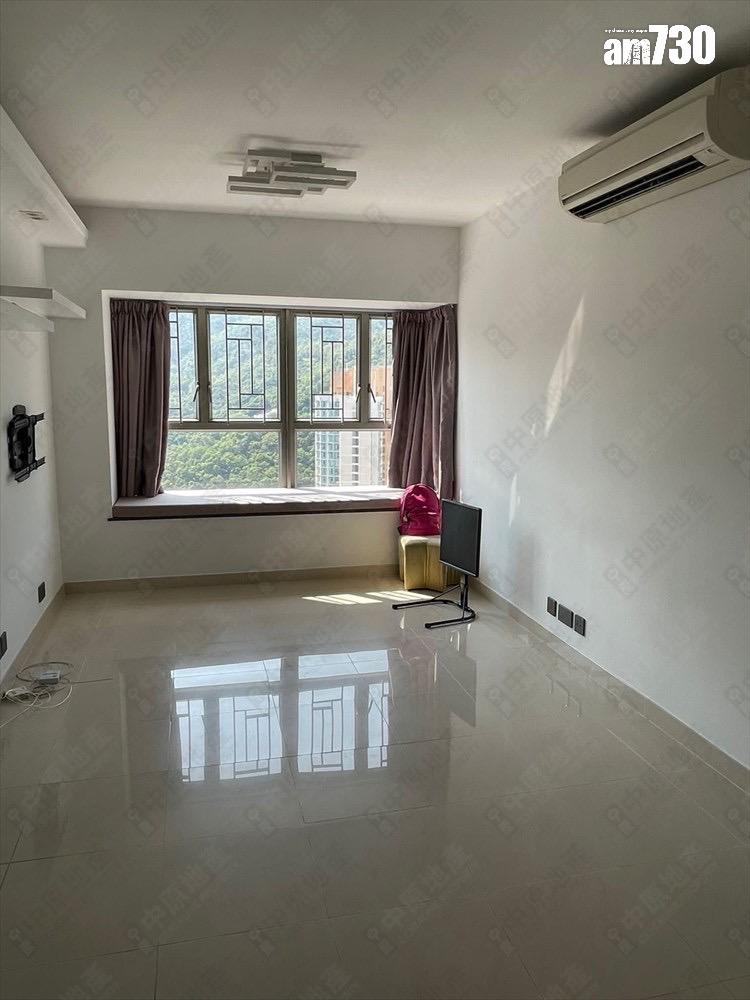 長方形開則大廳,以翠綠山巒和遠樓景為主。(代理提供)