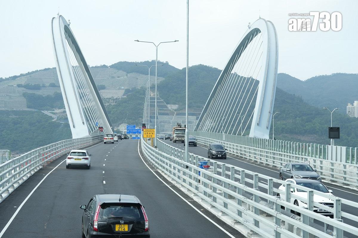 將軍澳—藍田隧道(將藍隧道)和將軍澳跨灣連接路已經通車,圖為往九龍方向。(資料圖片/陳奕釗攝)