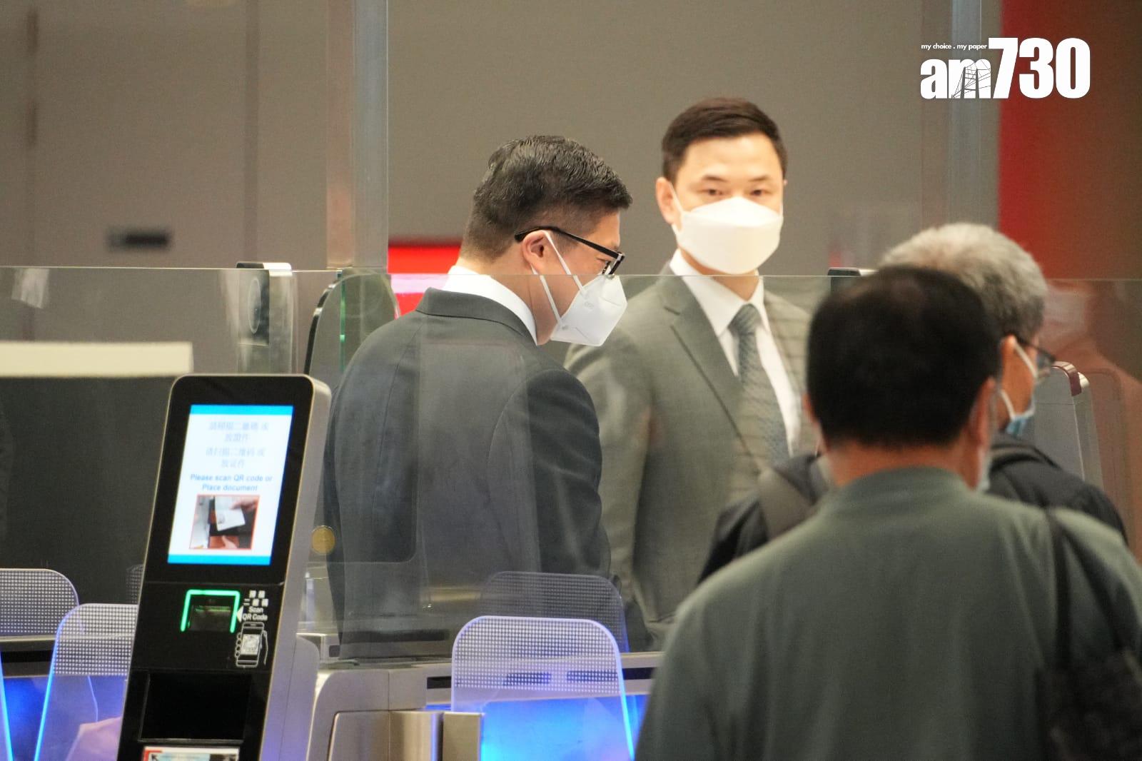 保安局長鄧炳強今早出席香園圍/蓮塘口岸儀式。(李睿哲攝)