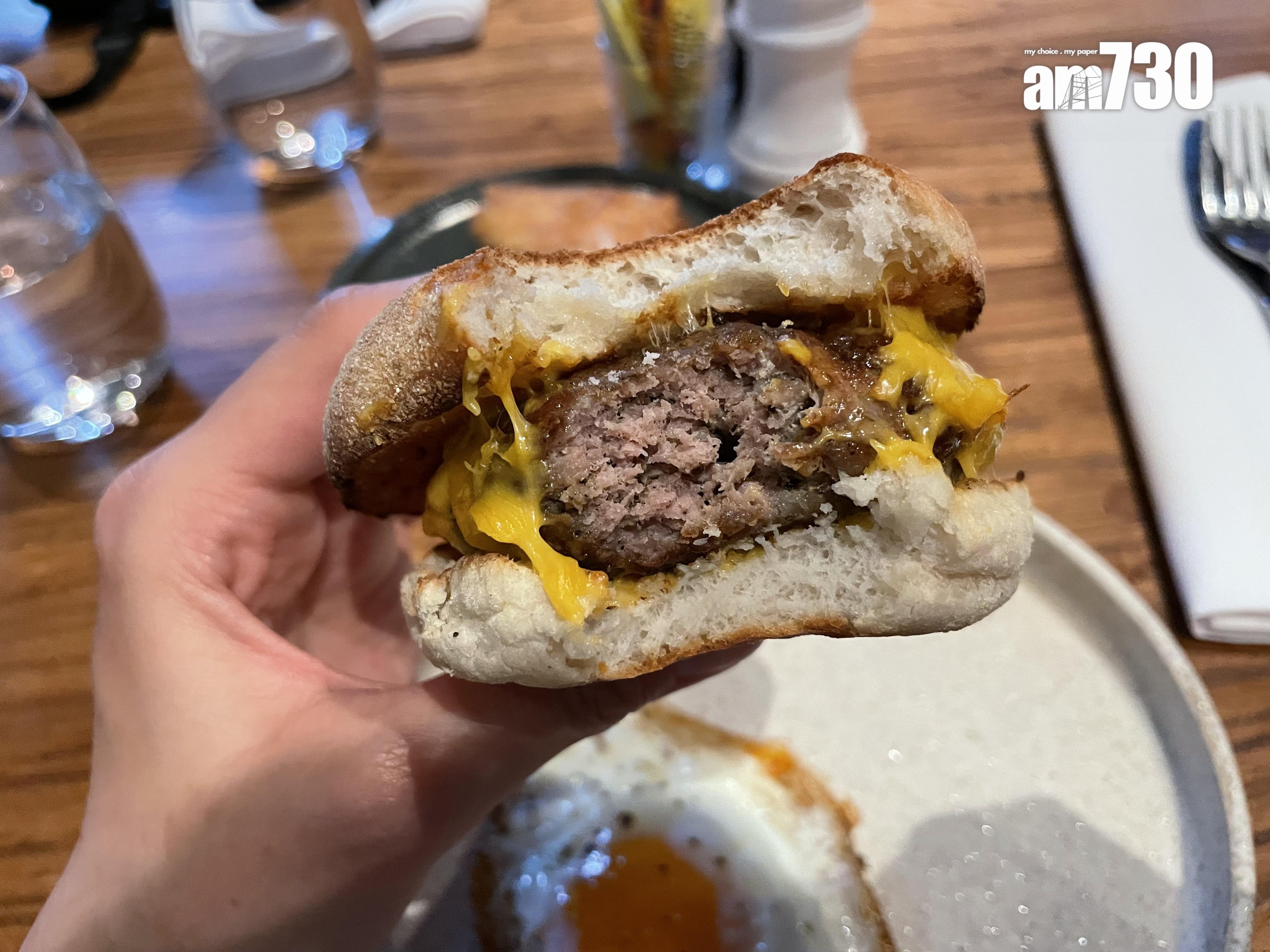 豬柳漢堡非常足料!