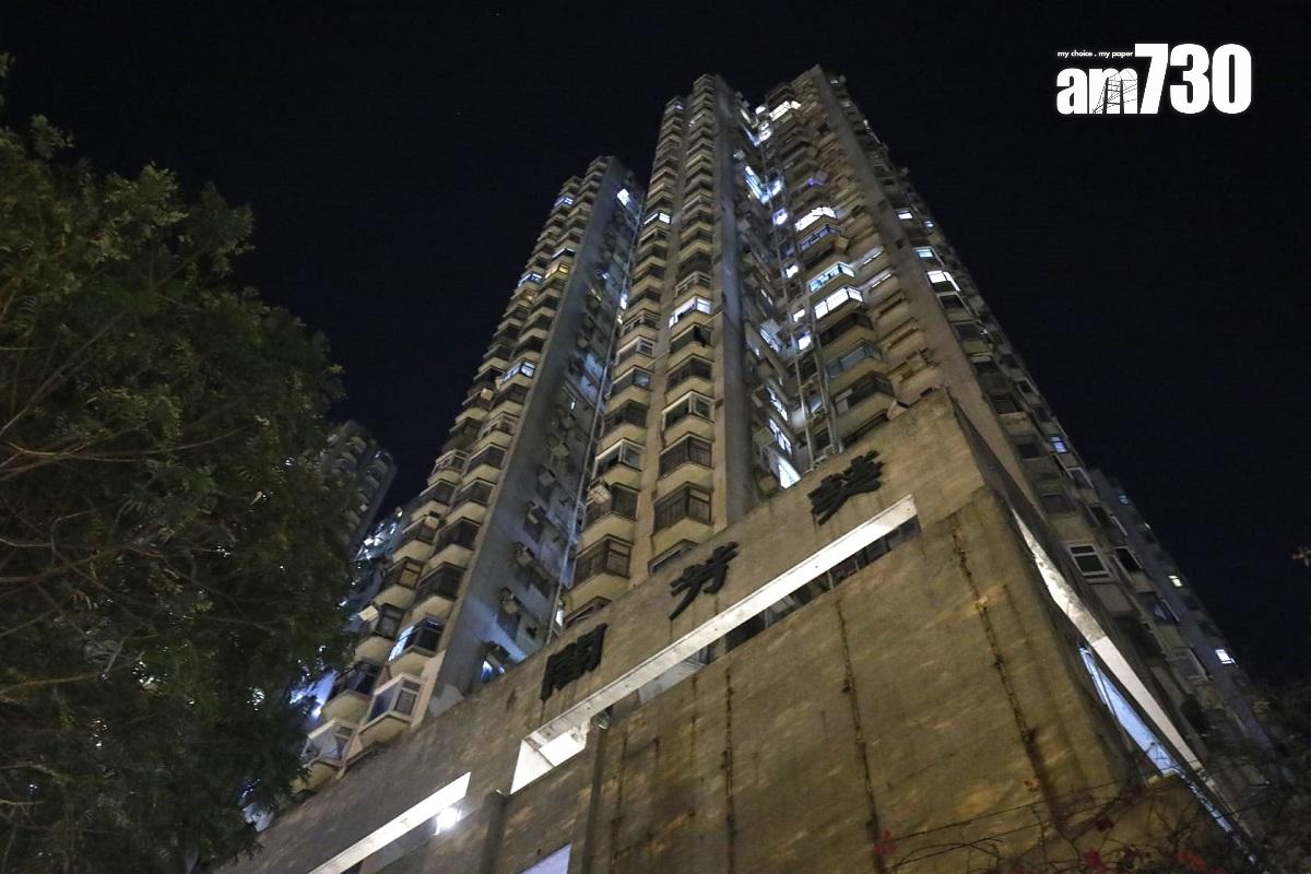 葵芳閣晚上有住戶倒斃單位內,一名女子倒斃單位內。(林俊源攝)