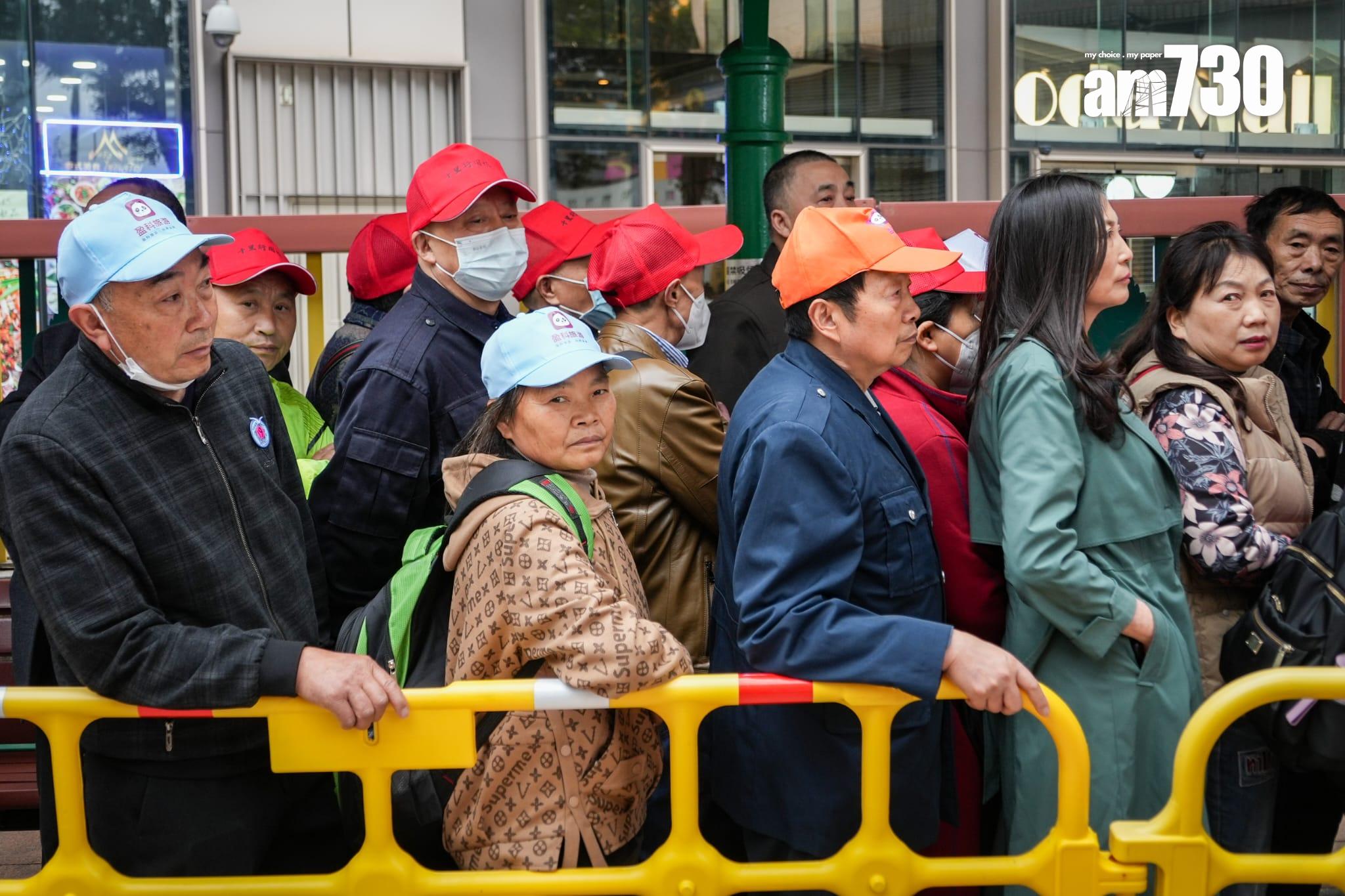 圖輯|平價旅行團重臨香港 內地客「逼爆」土瓜灣