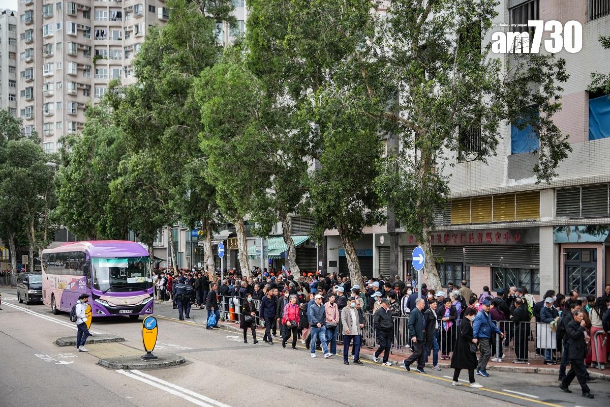 內地低價旅行團「逼爆」土瓜灣和紅磡一帶。(資料圖片/李睿哲攝)