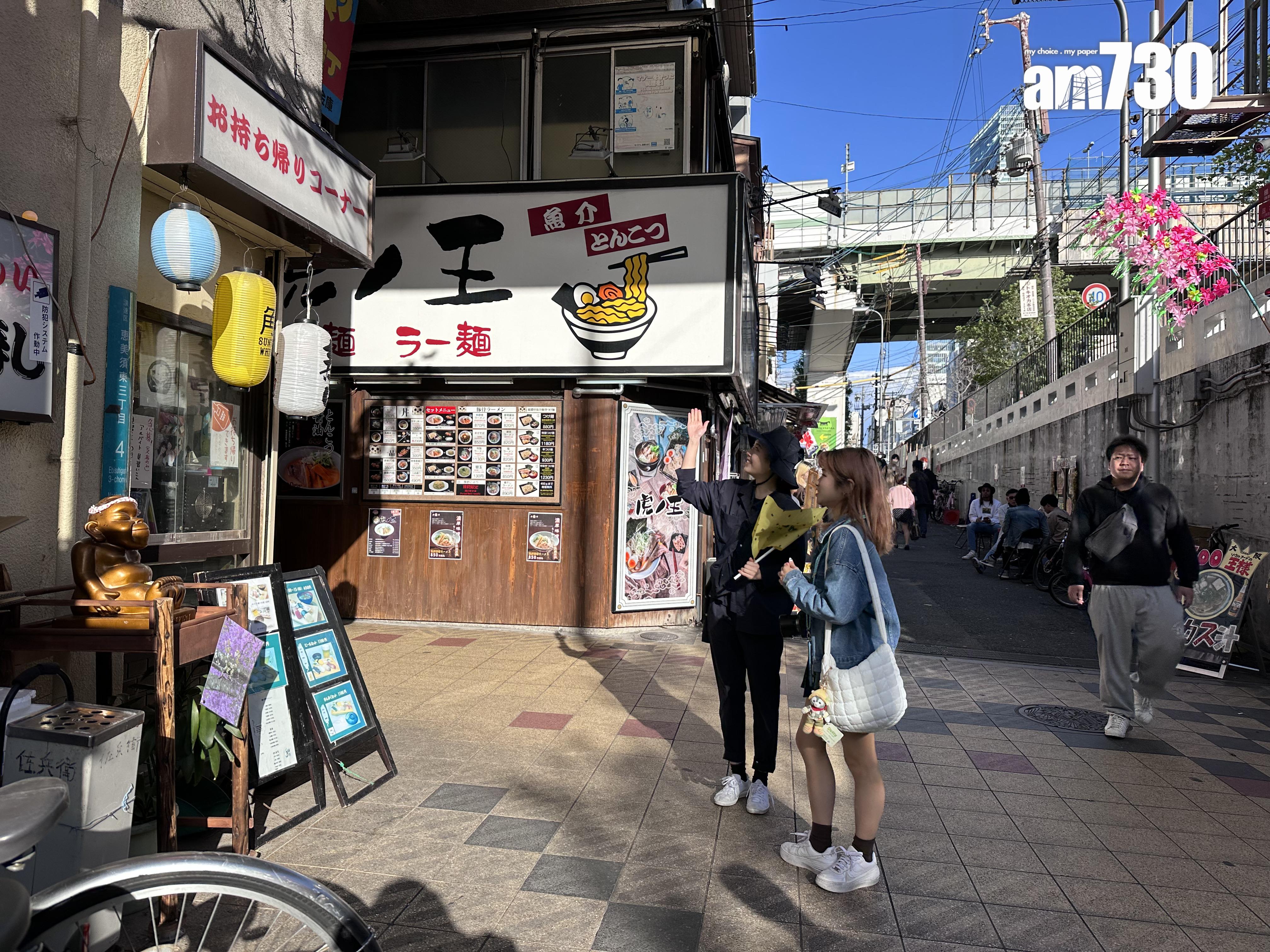 導遊途中會介紹本地人私藏餐廳。