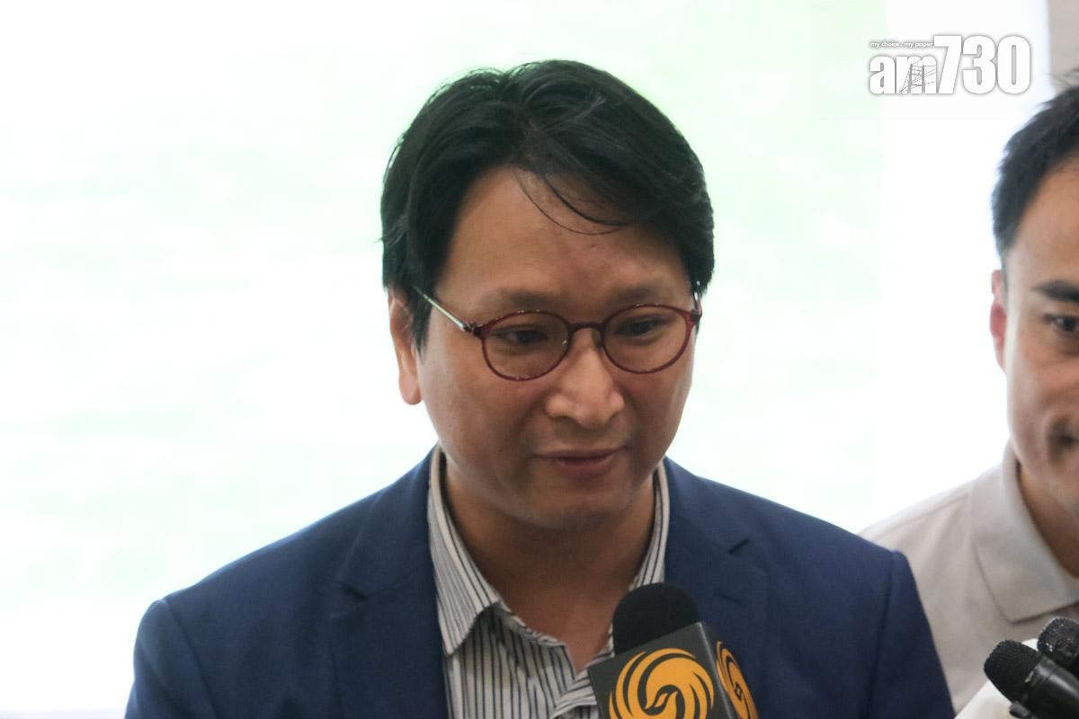 鄧家彪。(羅庸軒攝)