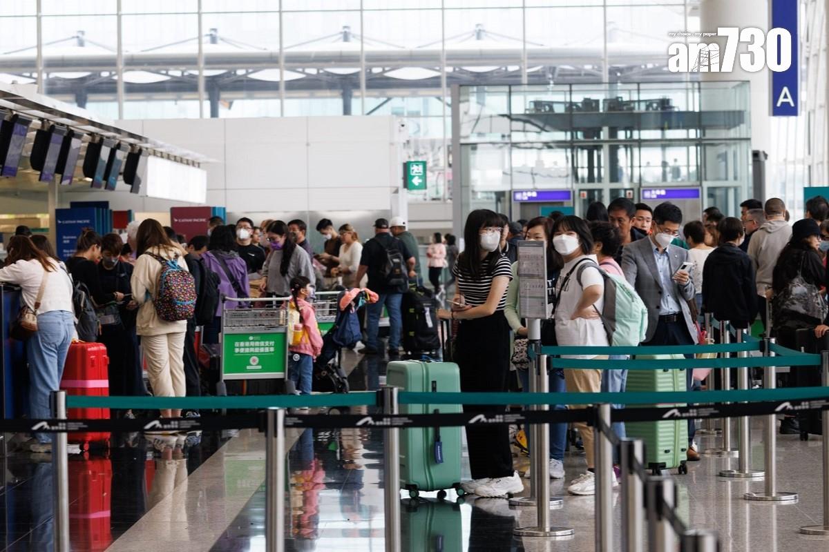 有市民趁清明節和復活節長假期外遊。(蘇文傑攝)