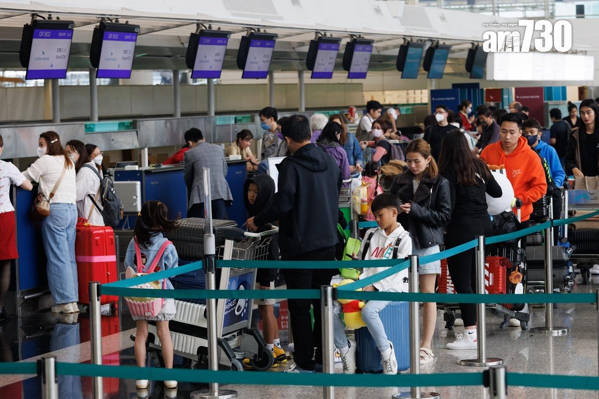 市民趁清明節和復活節長假期外遊。(蘇文傑攝)