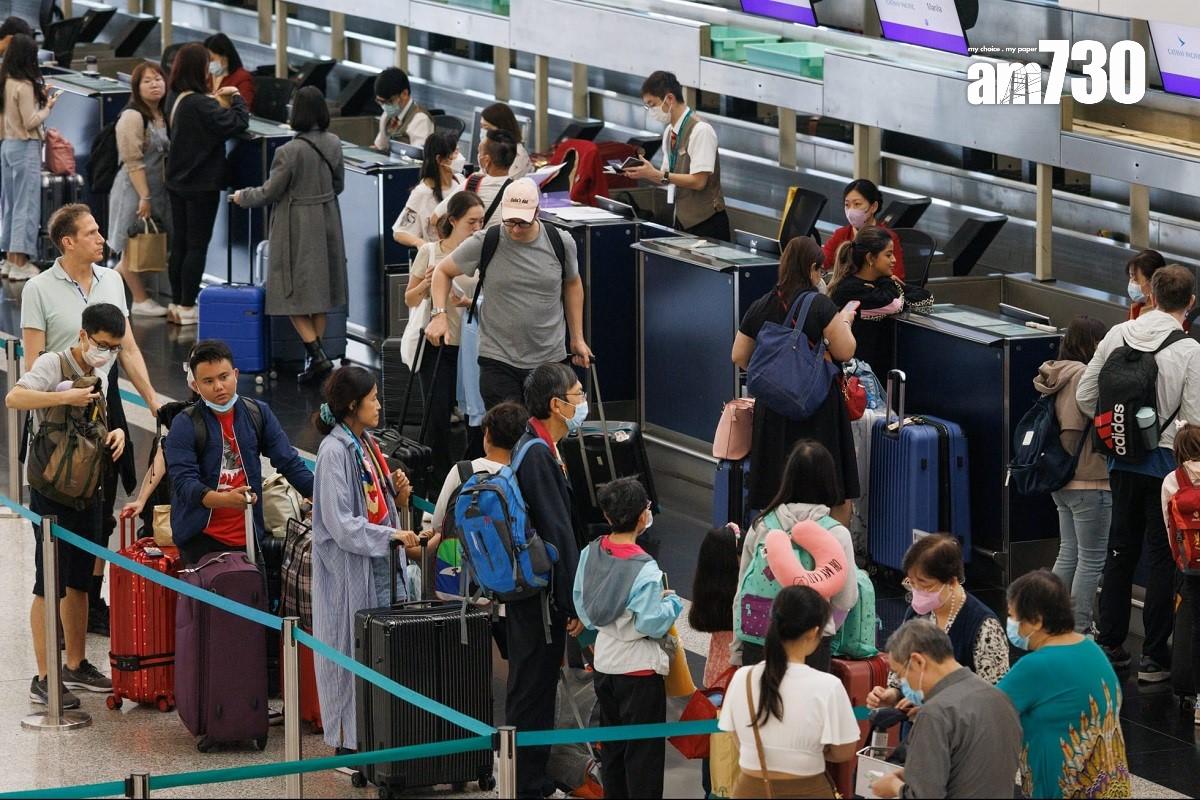 市民趁清明節和復活節長假期外遊。(蘇文傑攝)