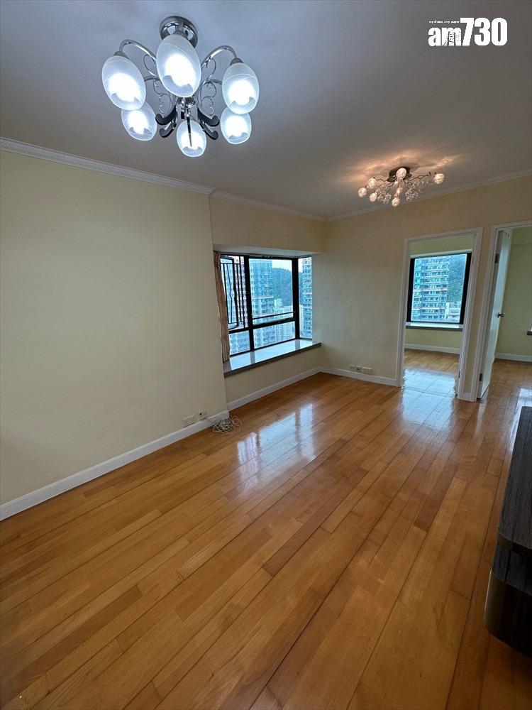 單位直擊|藍籌屋苑兩房放盤不足一個月賣688萬 4年帳蝕28萬