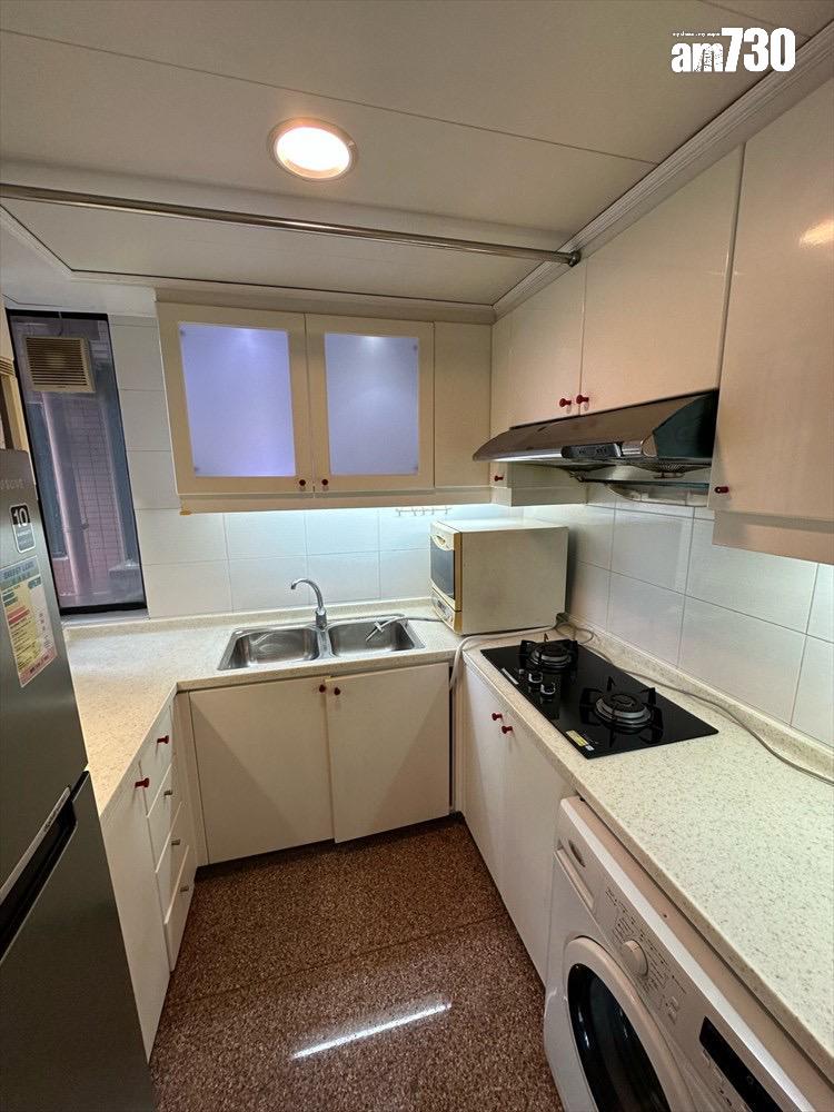 單位直擊|藍籌屋苑兩房放盤不足一個月賣688萬 4年帳蝕28萬