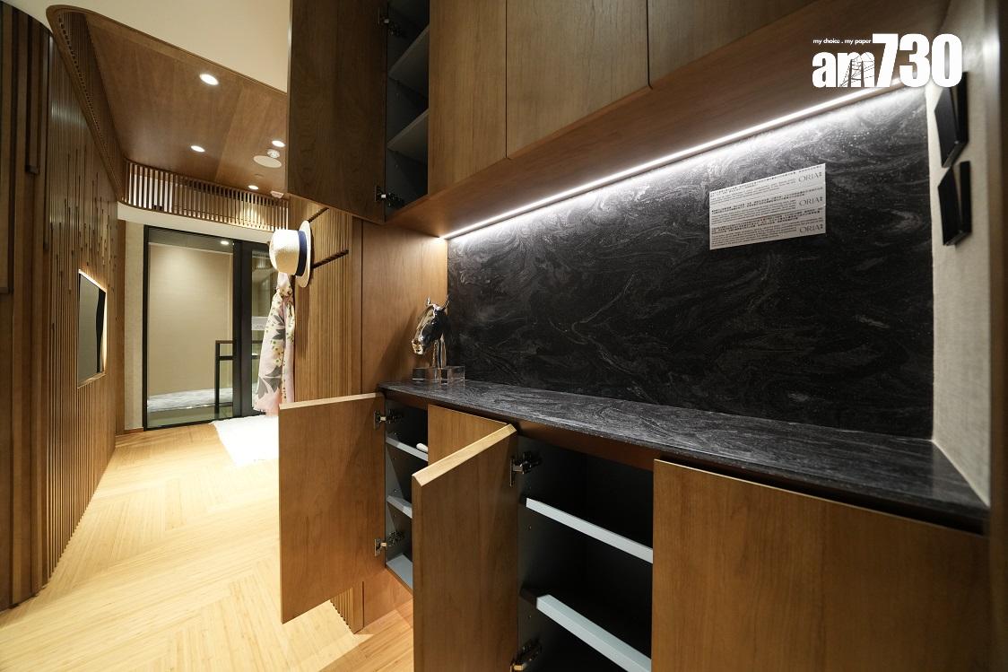 示範單位|筲箕灣新盤傲華324方呎連裝修一房 睡房採雙趟門設計 配時尚型格綠廚櫃(多圖)