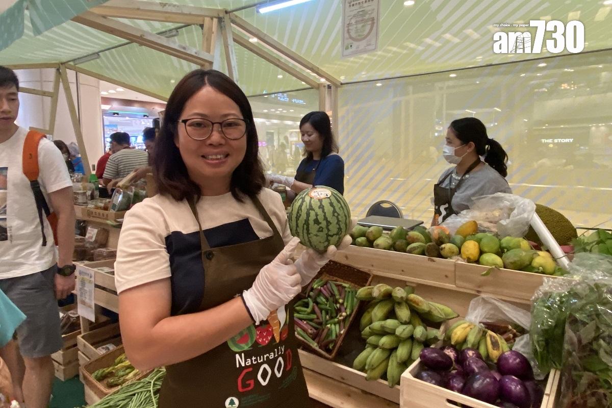 薛太對活動人流感驚喜。(謝曉盈攝)