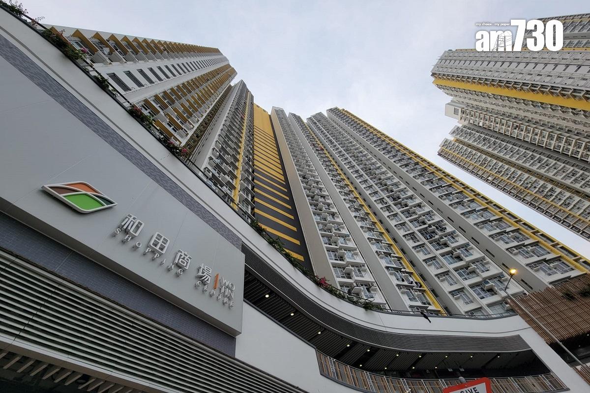 和田邨和喜樓一個單位被閃電劈中。(鍾式明攝)