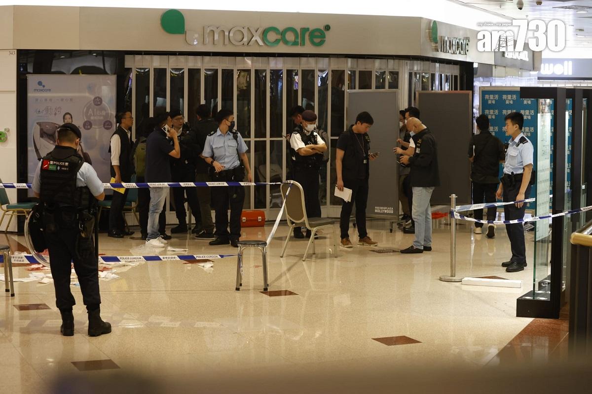 鑽石山荷里活廣場發生謀殺案,探員到場調查。(林俊源攝)