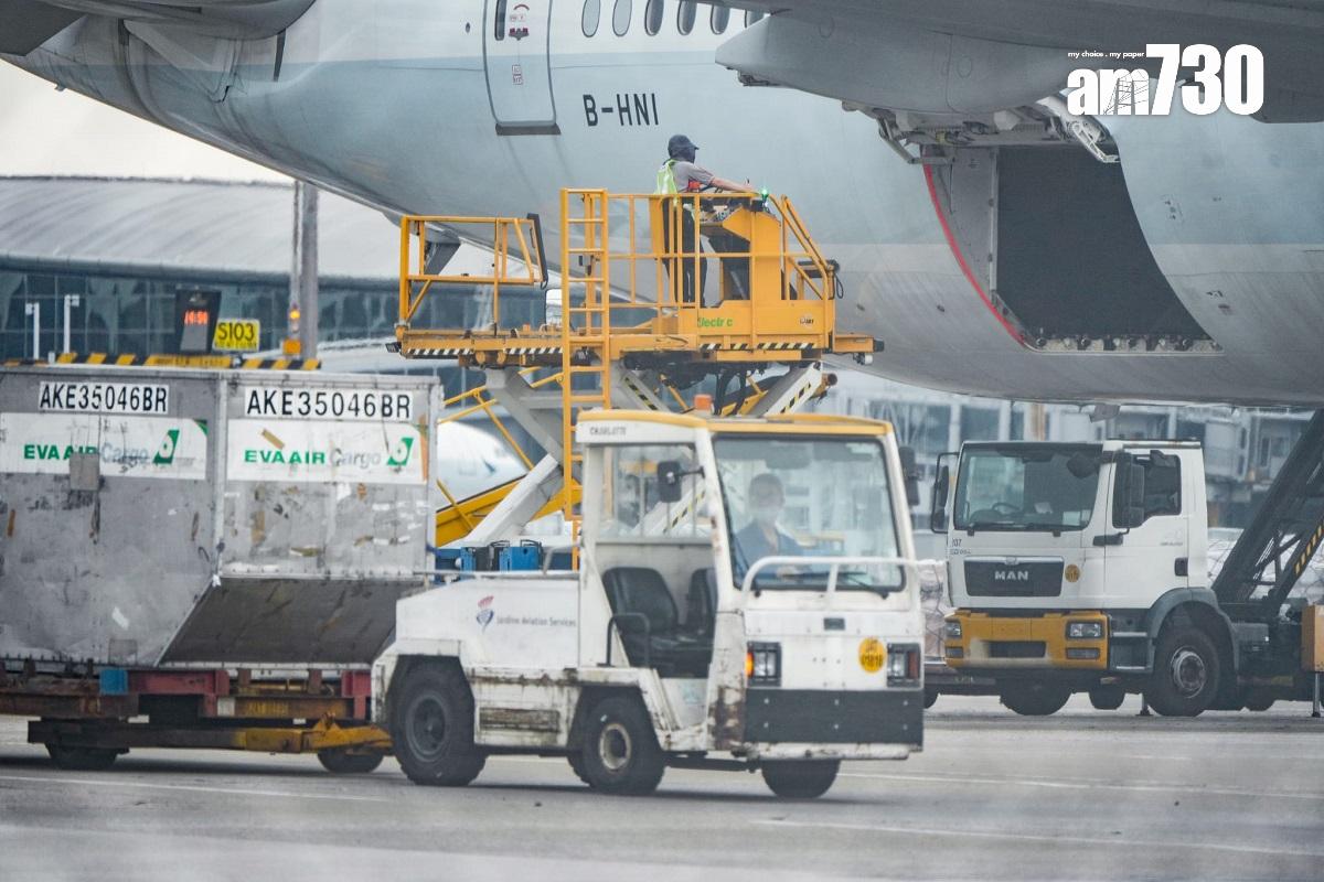 機場10個前線工種最多合共可輸入6,300名外勞。(李睿哲攝)