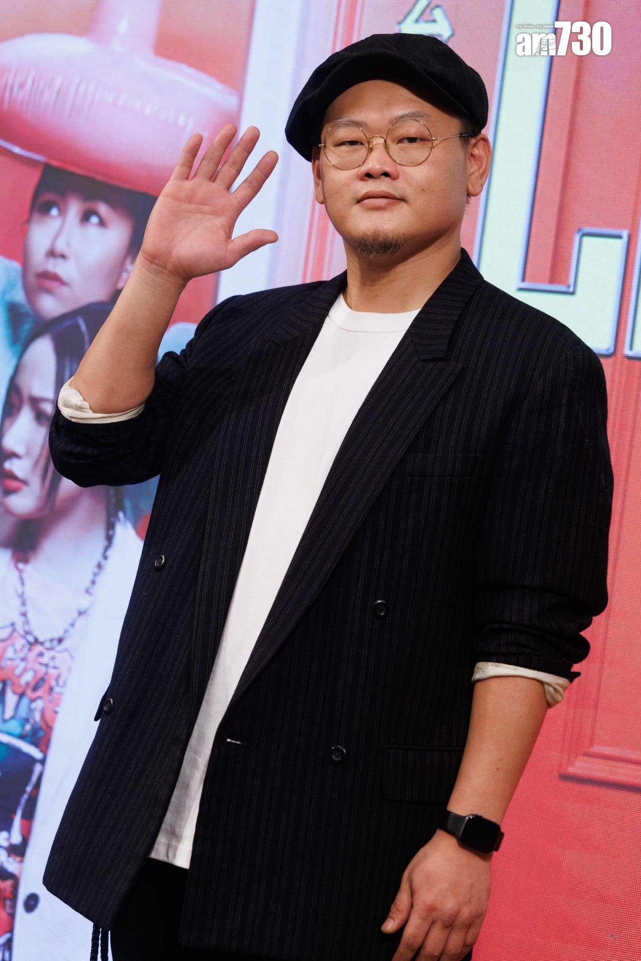 白只笑言與193合演舞台劇,為免頸痛要借視線。(蘇文傑攝)