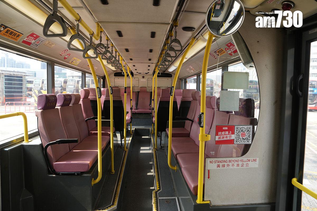 最後一批設有「潛望鏡」、俗稱「短豬」的富豪超級奧林比安10.6米巴士已全數退役。(資料圖片/陳奕釗攝)