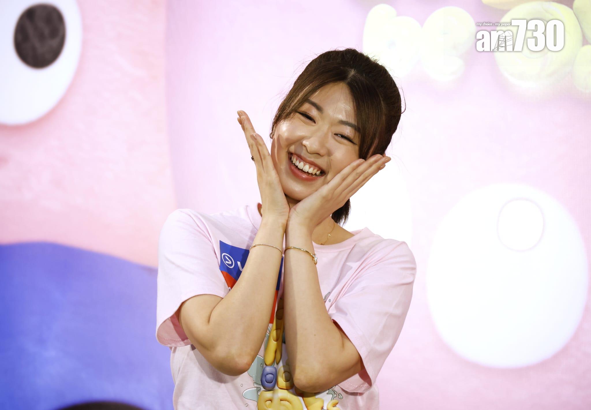 Hilary大派福利。(林俊源攝)