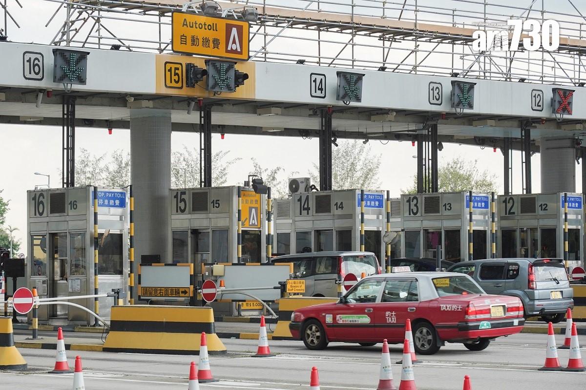 政府8月2日收回西隧後,將於3條過海隧道實施「三隧分流」,調整私家車、的士等車種的隧道費。(資料圖片/李睿哲攝)