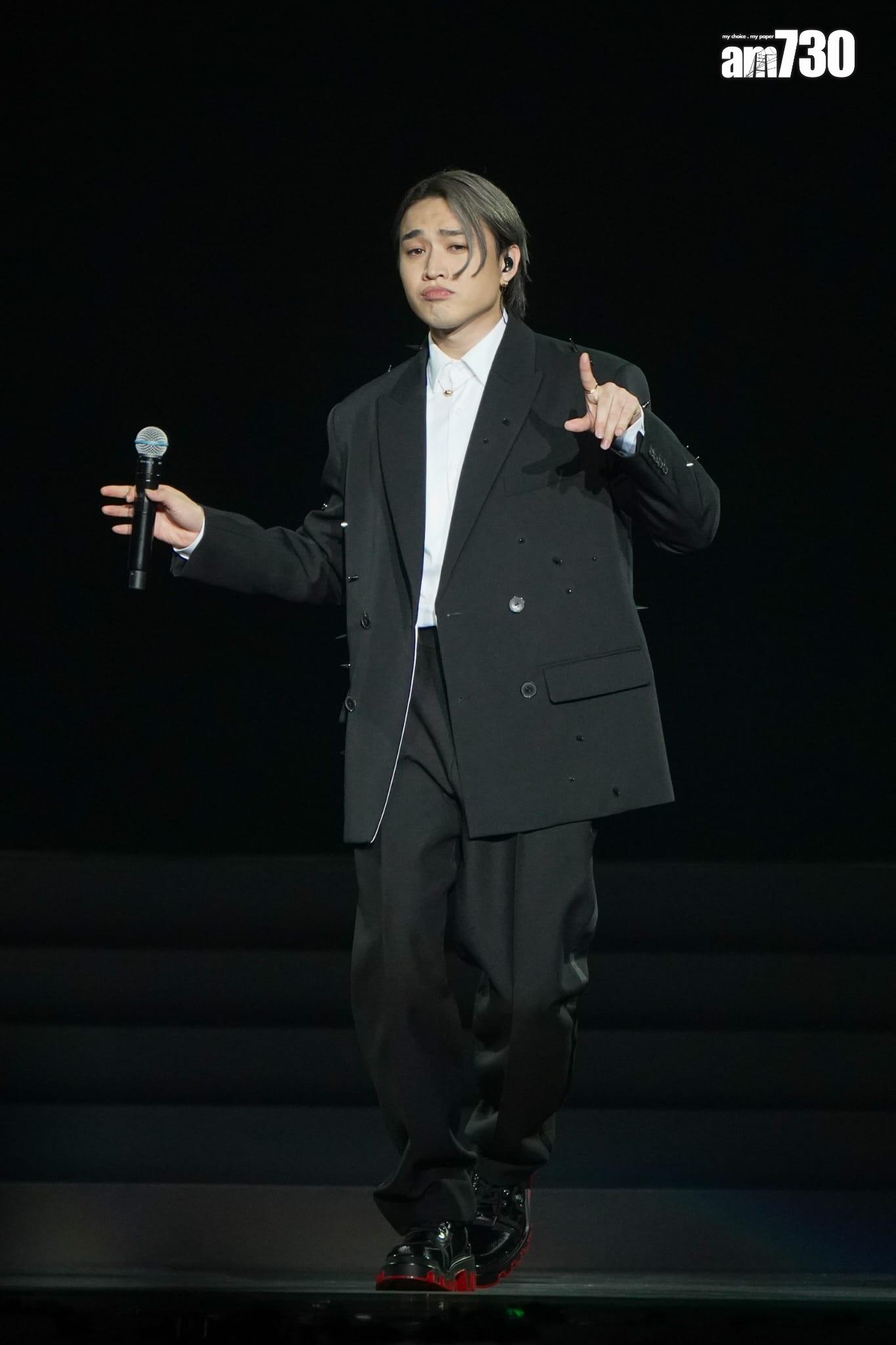 Jer柳應廷擔任Edan演唱會頭場嘉賓,首次公開唱《鹹魚遊戲》。(李睿哲攝)