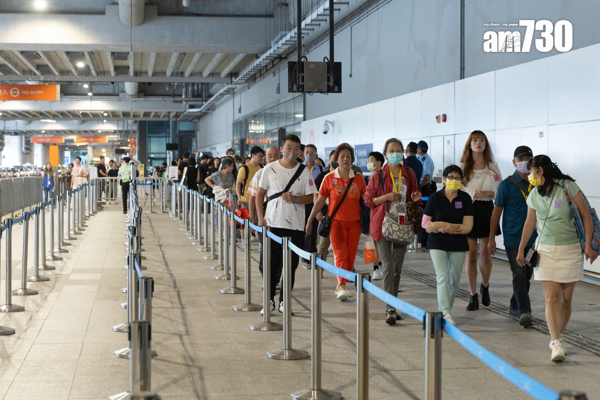 郵輪重臨|的士業界稱「捱義氣」到啟德碼頭載客 憂「空車入、空車返」