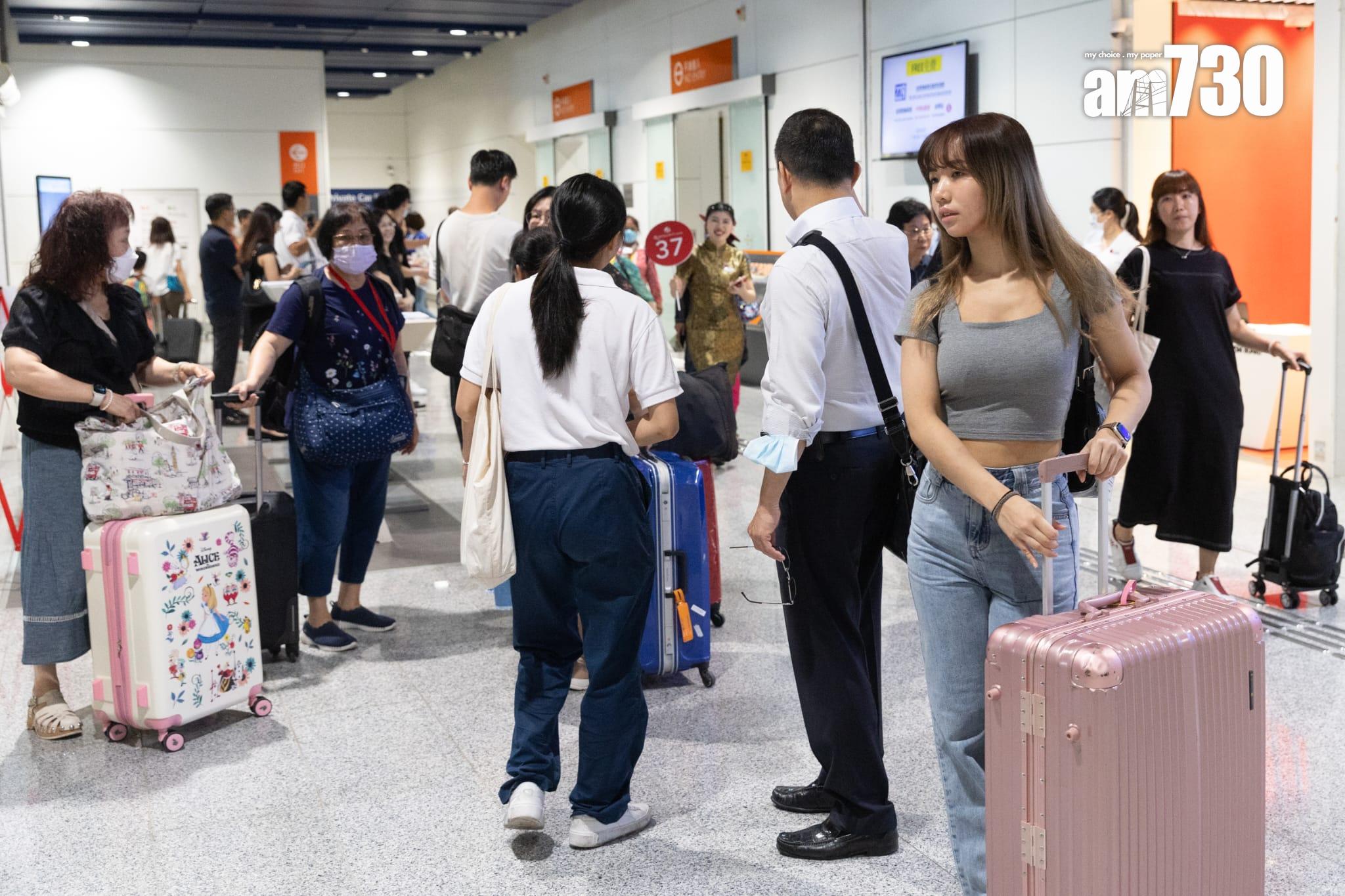 郵輪重臨|的士業界稱「捱義氣」到啟德碼頭載客 憂「空車入、空車返」