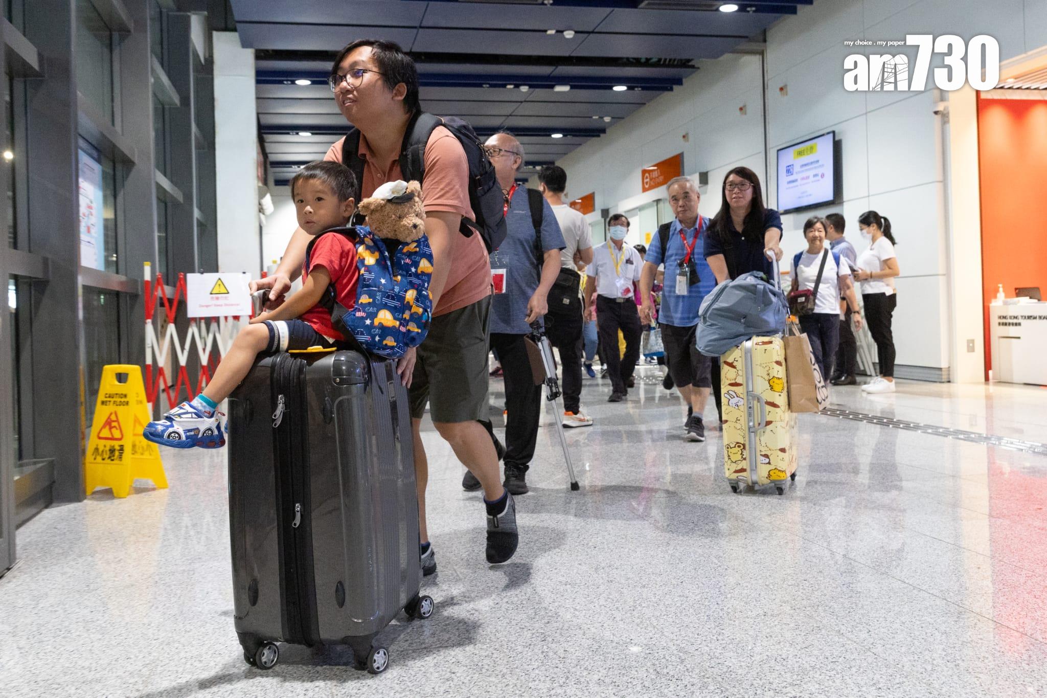 郵輪重臨|的士業界稱「捱義氣」到啟德碼頭載客 憂「空車入、空車返」
