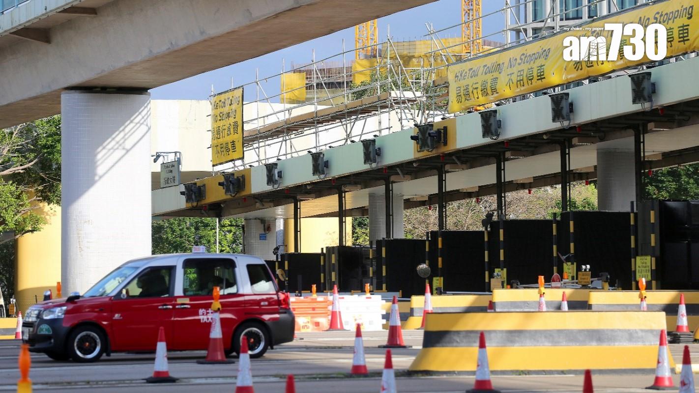 西區海底隧道8月6日推行「易通行」不停車繳費。(董立華攝)
