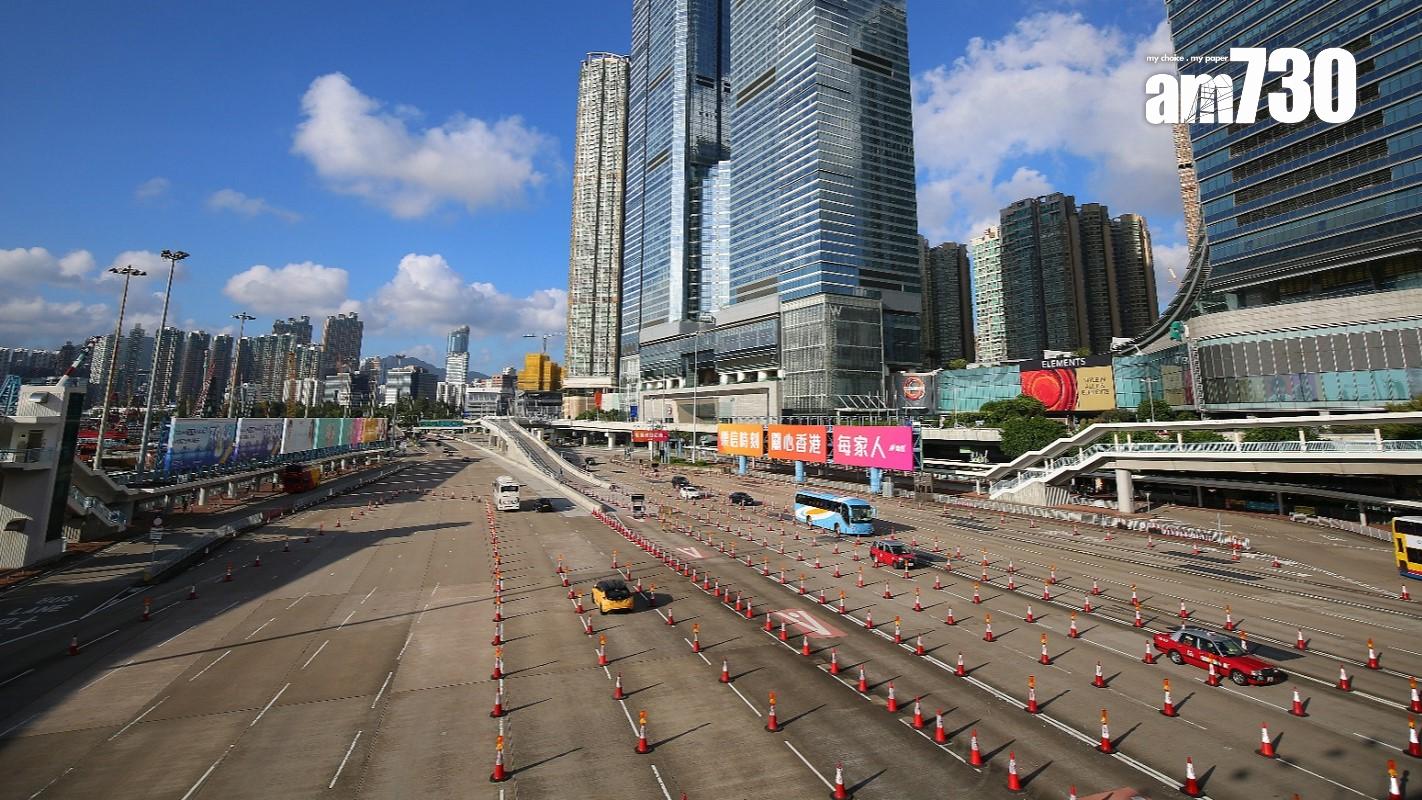 西區海底隧道8月6日推行「易通行」不停車繳費。(董立華攝)