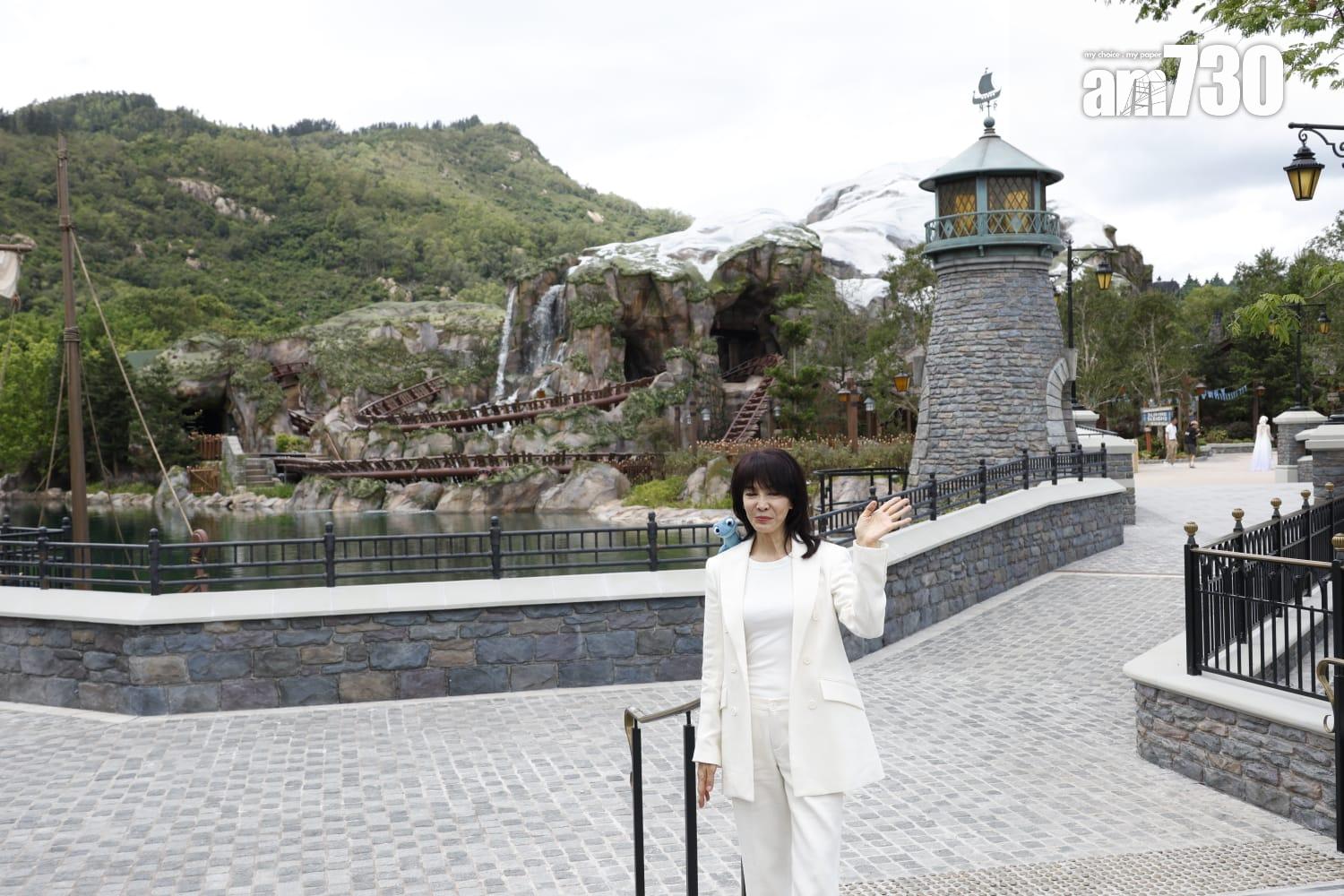 鄭裕玲今日於迪士尼樂園出席活動。 (林俊源攝)