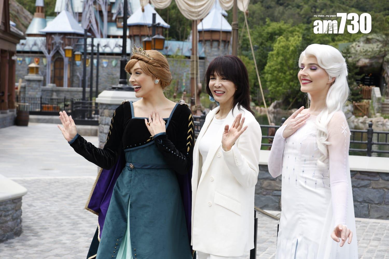 Do姐很開心能與《魔雪奇緣》真人公主Elsa和Anna見面。(林俊源攝)