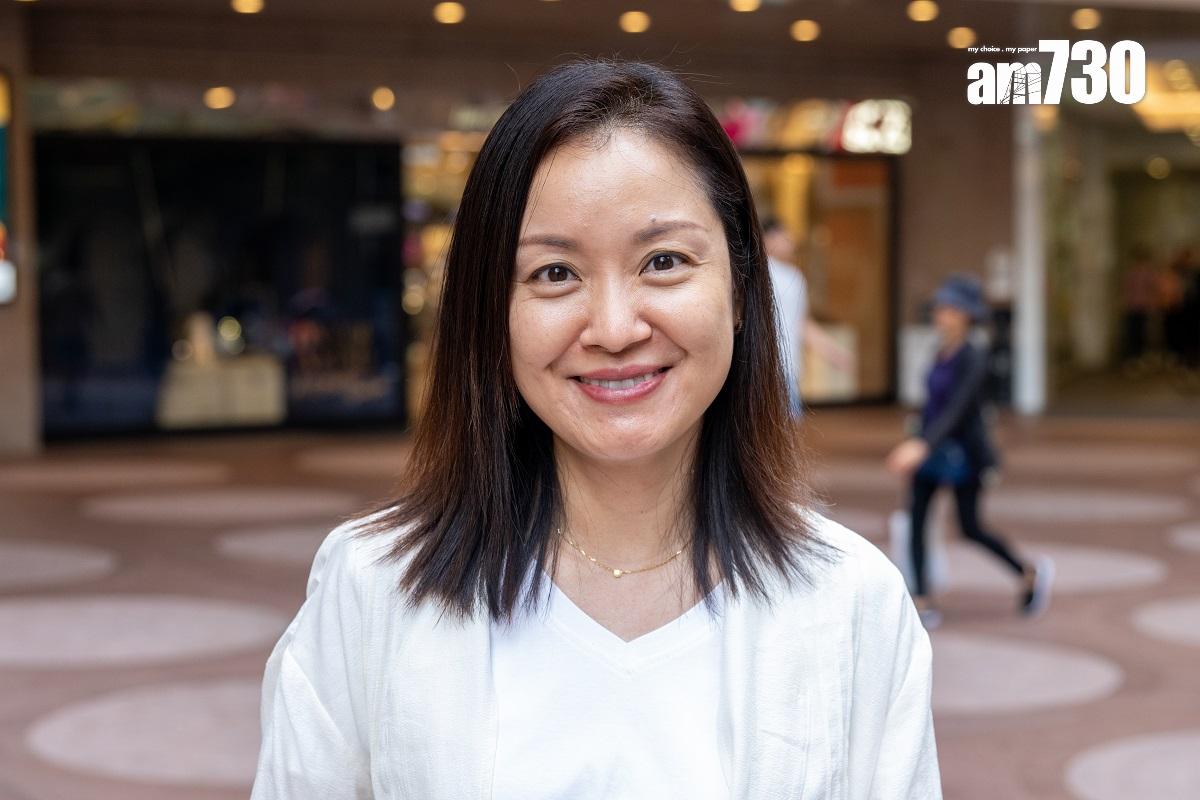 來自南京的趙女士認為,若天氣不太熱會吸引她到場看香港經典電影。(陳奕釗攝)