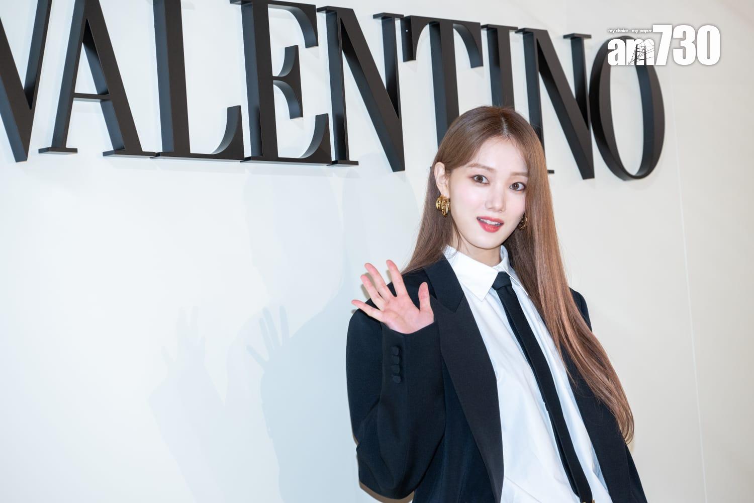 韓國女神李聖經相隔6年再來港,大騷長腿派心心。(陳奕釗攝)