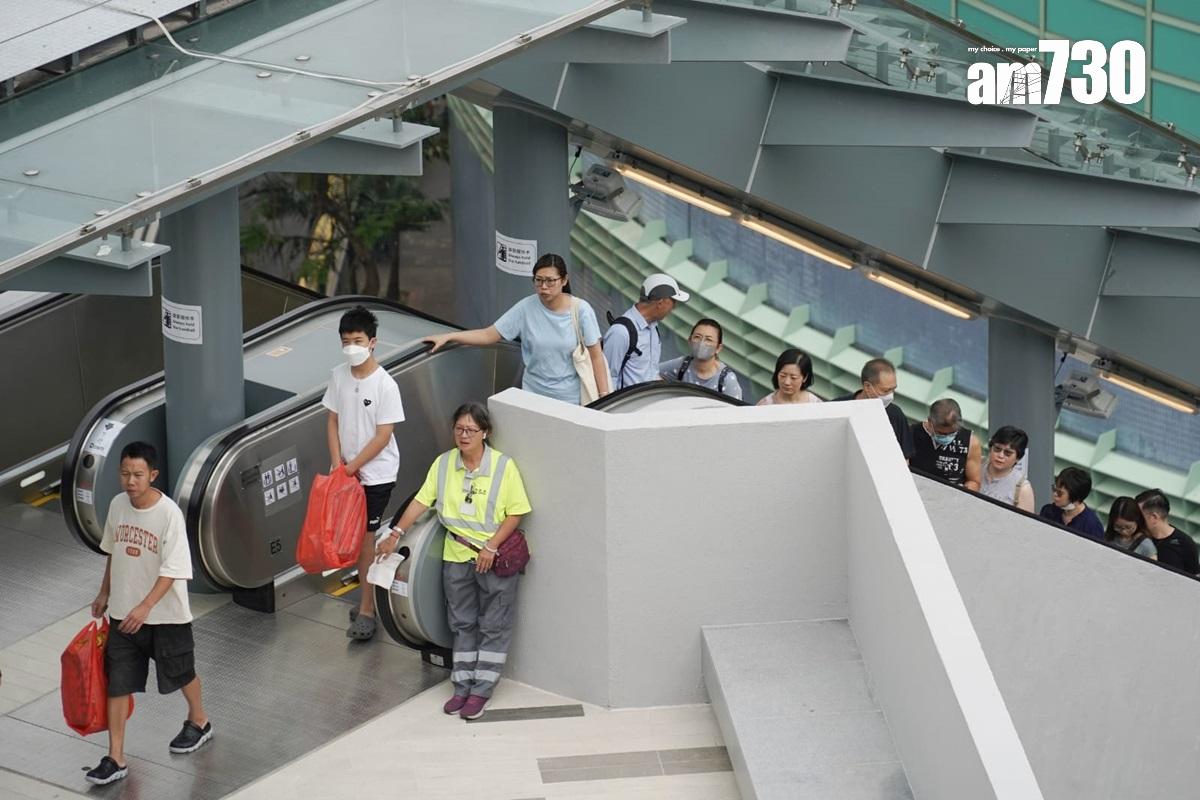 柴灣連接歌連臣角道的新扶手電梯已經啟用。(李睿哲攝)