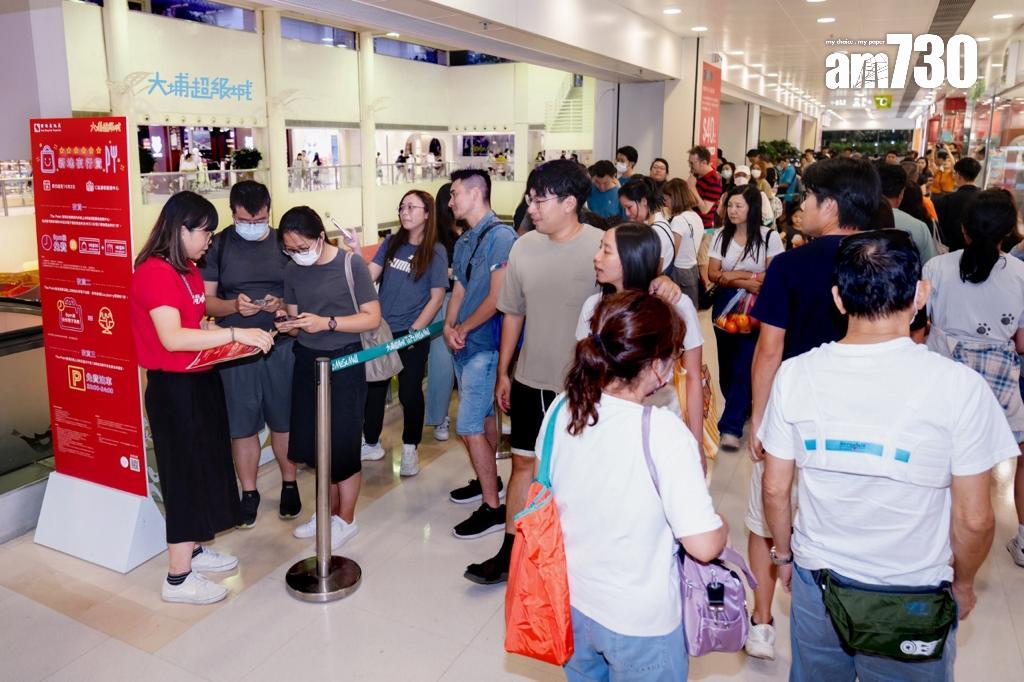 新地旗下15大商場黃金周丁財兩旺 馮秀炎:人流及營業額齊升逾兩成