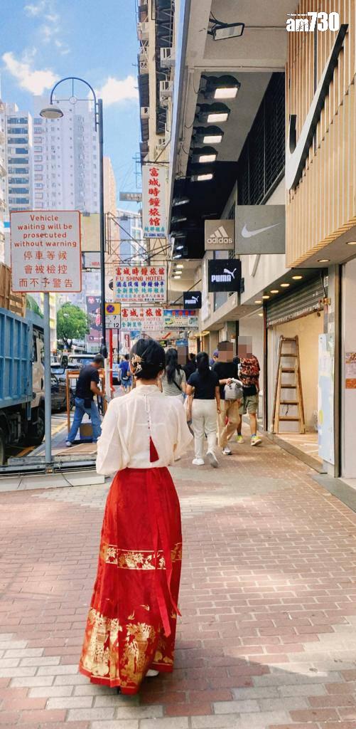 內地女漢服盛裝遊香港。(圖片來源:小紅書)