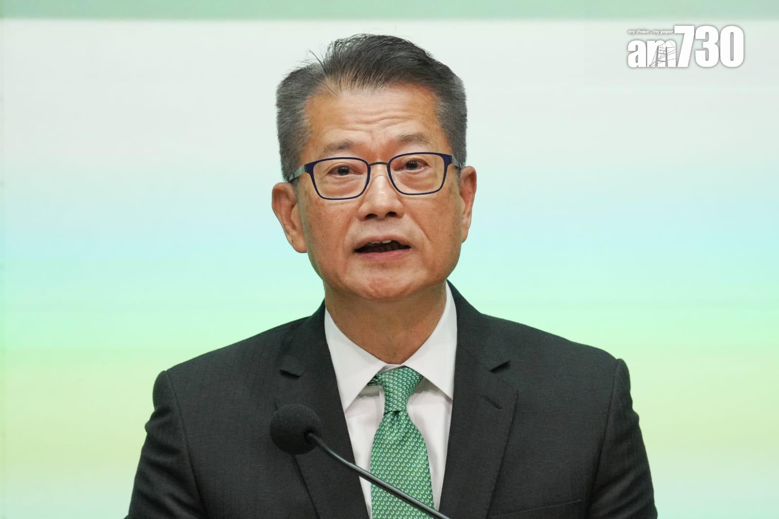 陳茂波指,本港樓市未出現「恐慌性拋售」。(李睿哲攝)