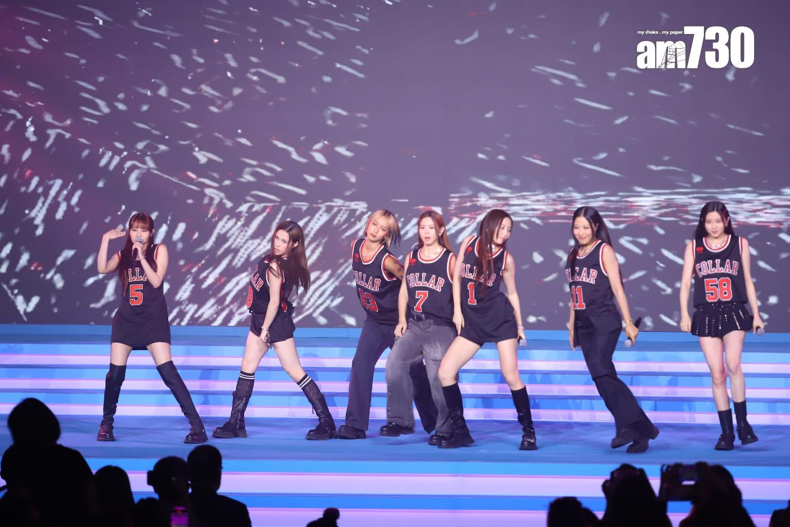 COLLAR打頭陣獻唱《Speak Love》。